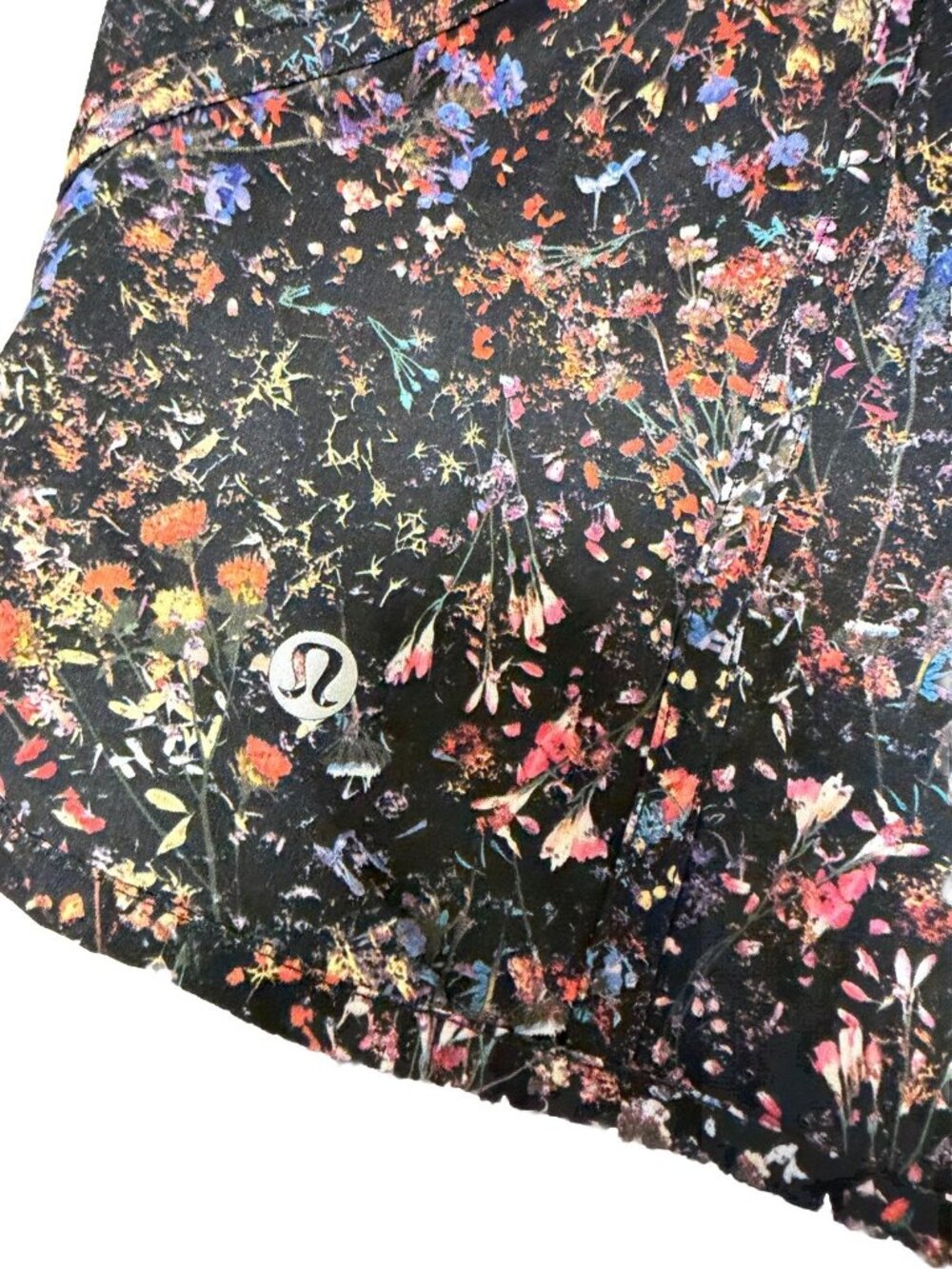 Lululemon Hotty Hot Short II *Long 4" Flowerescent Multi /Black | SIZE 12 NEW! - Picture 3 of 7
